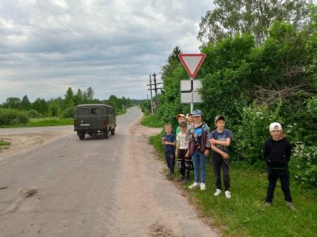 «По улицам Порздней в гости к дорожным знакам».